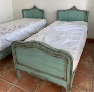Mint green single beds, reference GR15