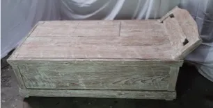 Whitewashed storage bed base, reference BD19-14