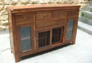 Sideboard with spindle doors
