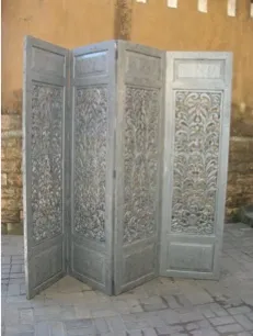 Whitewashed fretwork screen, reference K20