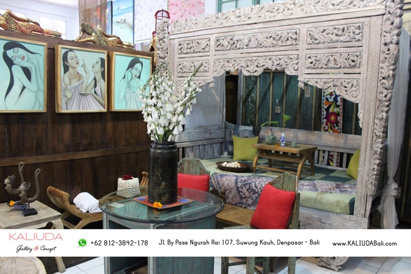 Carving Day Bed with small bench and painting Bedroom Area - Kaliuda Gallery Bali Supplier Furniture