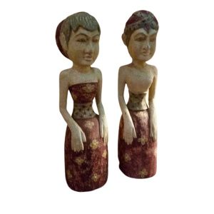 PH 21 Wooden Balinese Couple Statue, Home Decor Bali at Kaliuda Gallery, furniture online from Bali